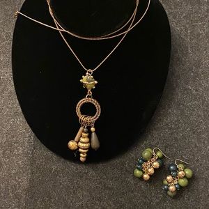 Vintage necklace and earrings set